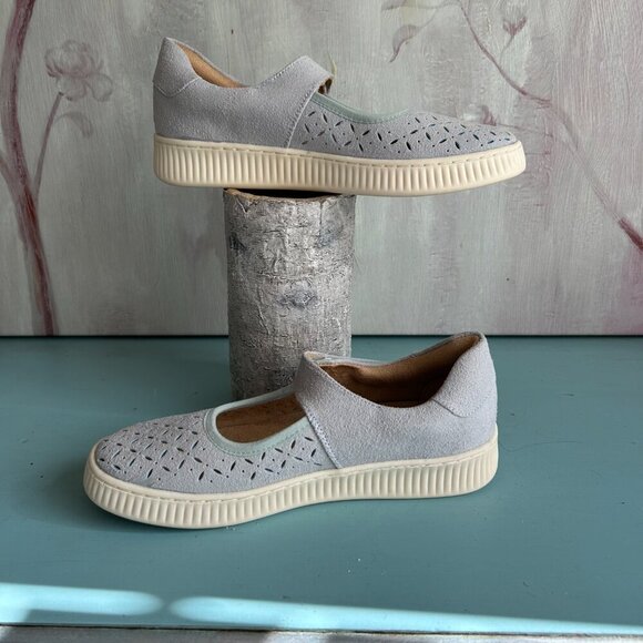 NWT White Mountain Mary Jane Sneakers Double Round Toe Size 7 Suede NEW - Picture 11 of 11